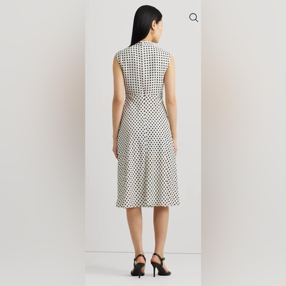 Polka-Dot Georgette Tie-Neck Dress size 2 (Sold out online) - Picture 4 of 9